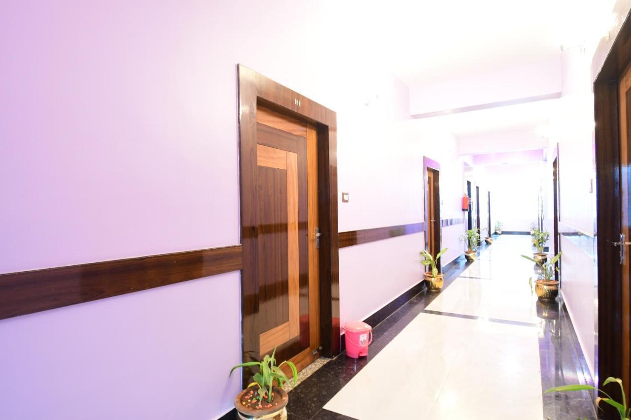 Hotel Sushree International Bhubaneswar Exterior photo