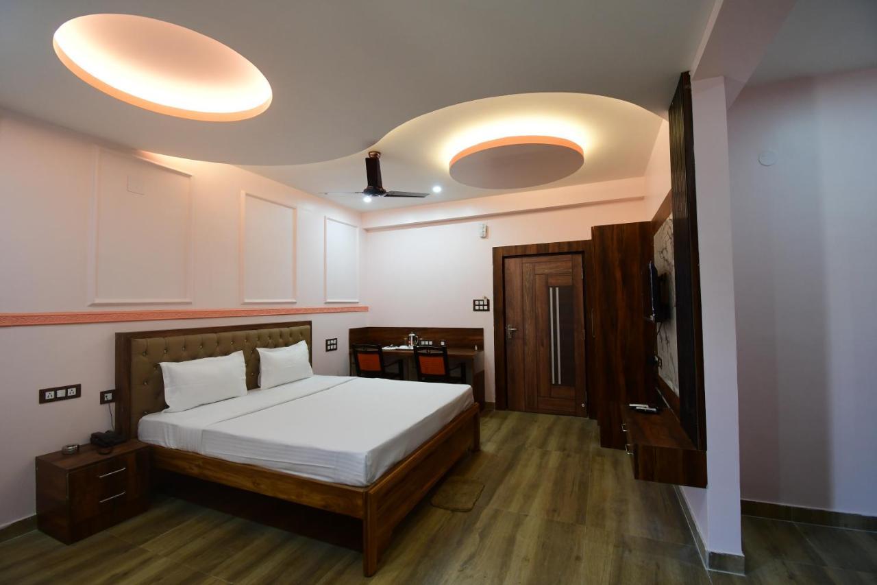 Hotel Sushree International Bhubaneswar Exterior photo