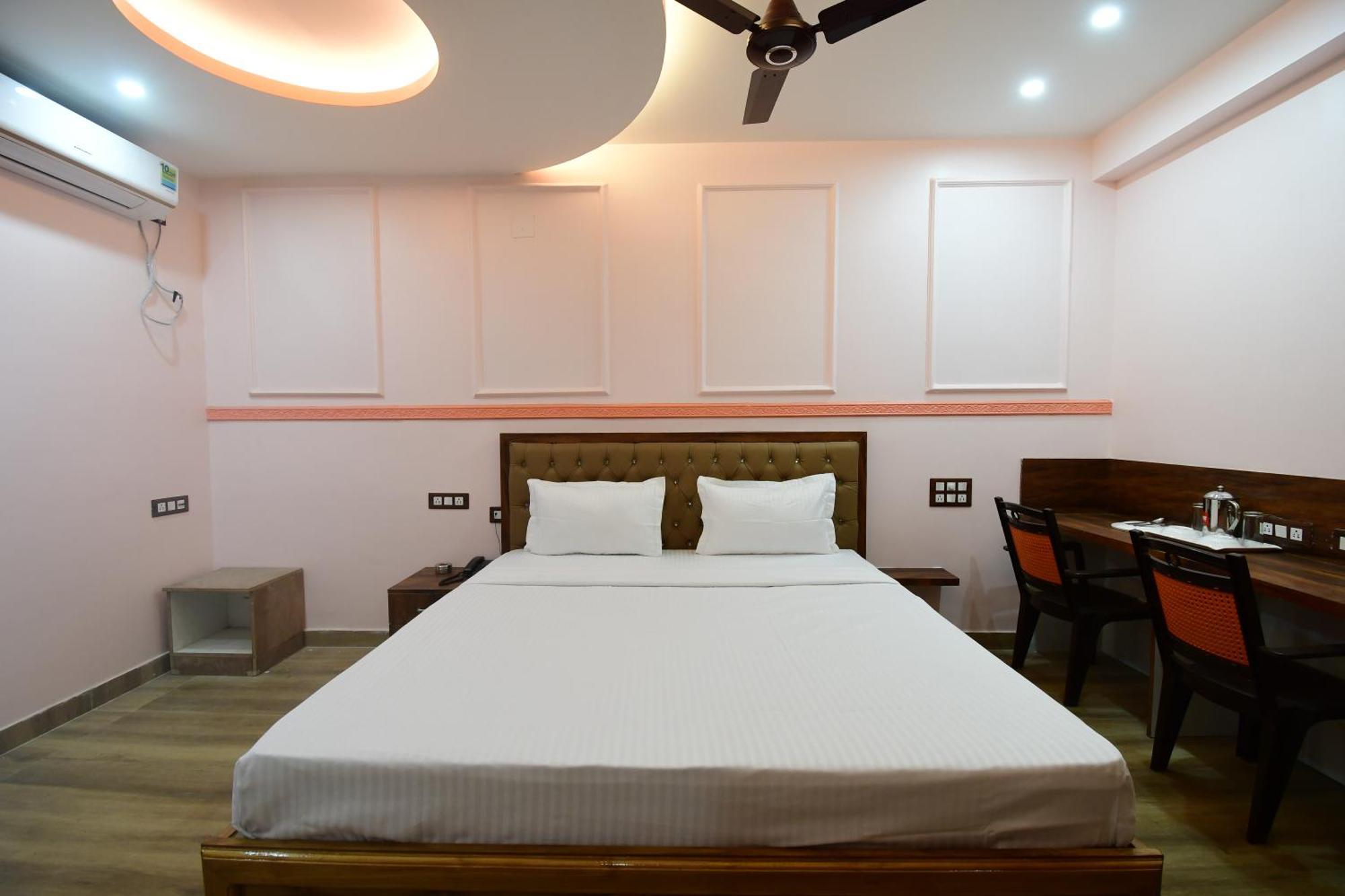 Hotel Sushree International Bhubaneswar Exterior photo